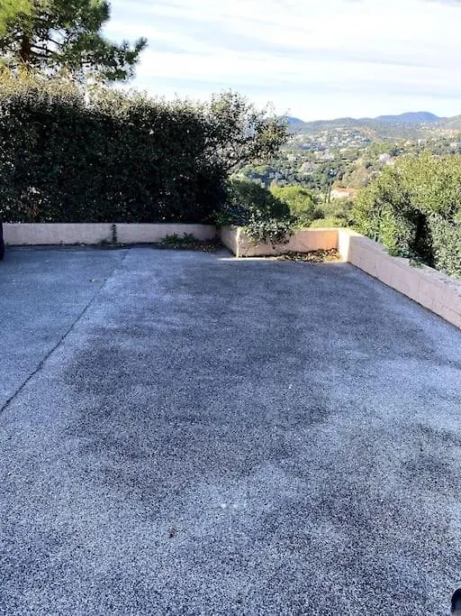 Agreable Appartement Vue Mer Les Issambres Apartment