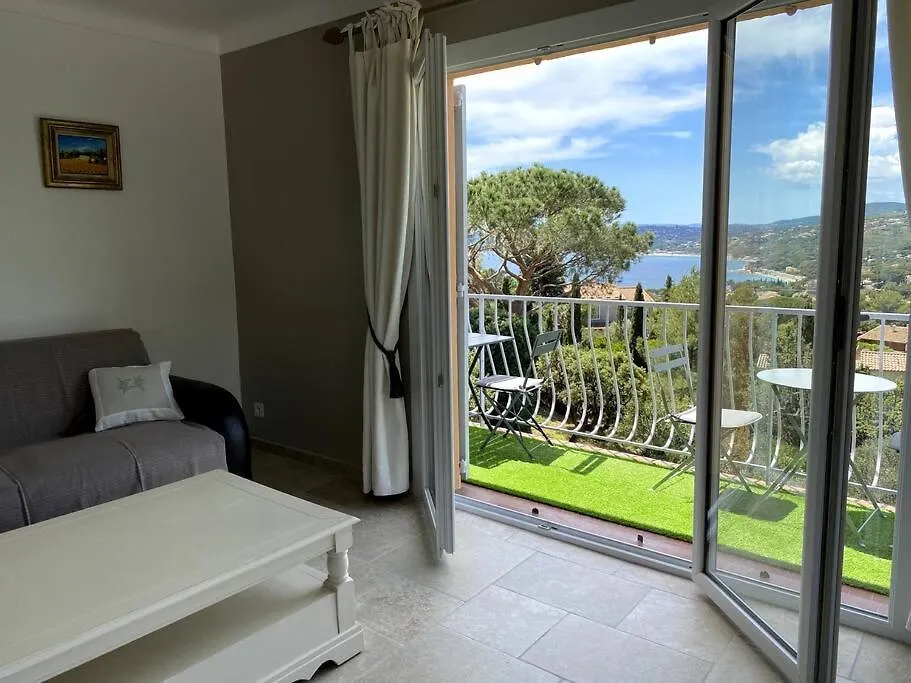 דירה לס איסאמברה Agreable Appartement Vue Mer צרפת